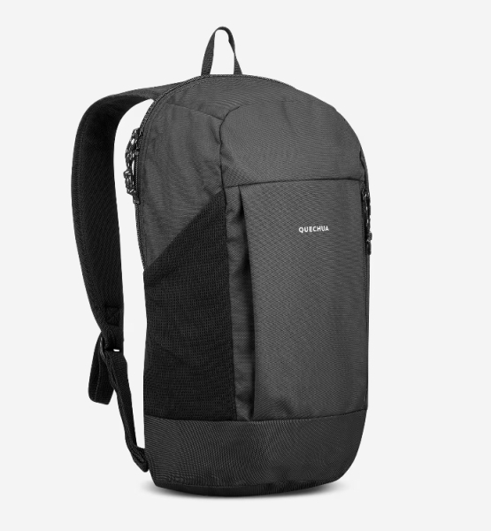School ‘no logos’ policy
