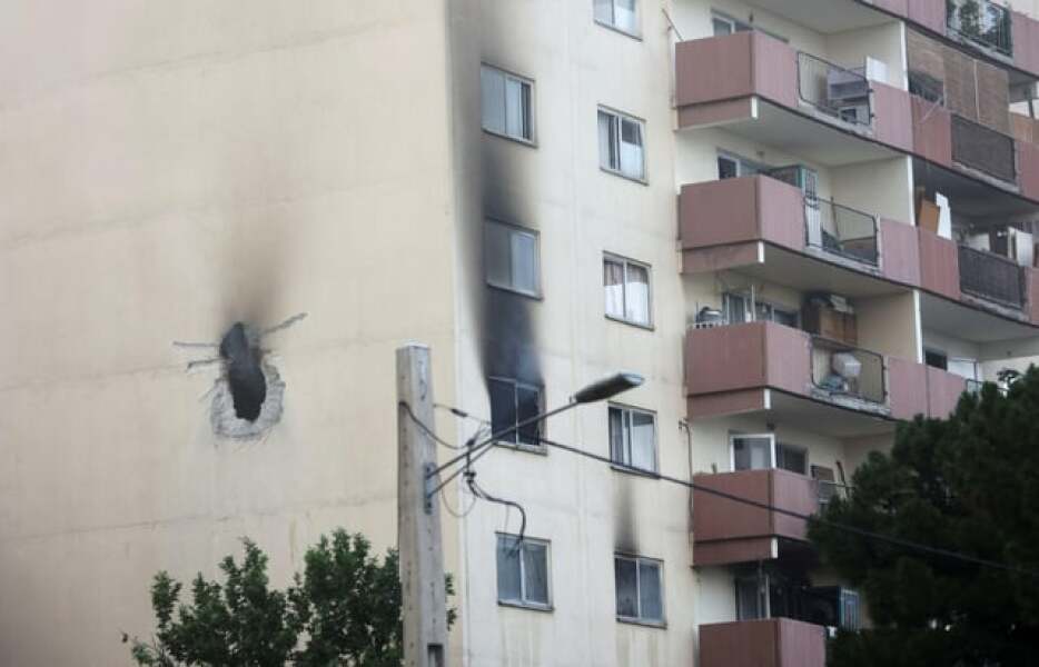 IDF bombs Nasser hospital and then bombs the rescue worker a second time.