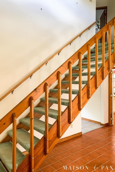 1970s "floating" style staircase with green carpet - what do I need to know and do?