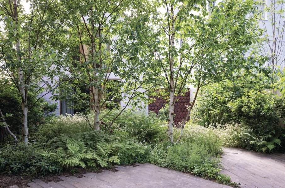 Cost of turning front garden into driveway?