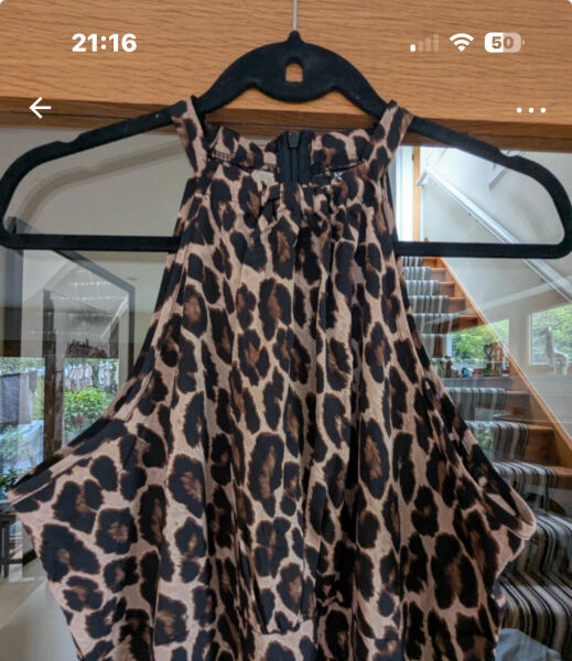 Awkward neckline but slip needed. MN wisdom please!