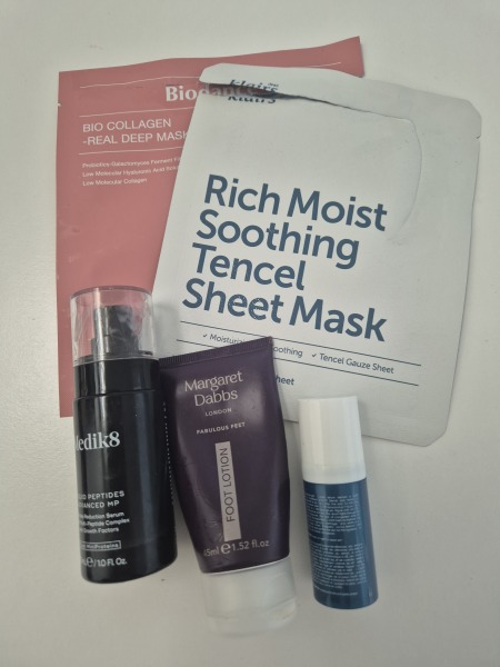 Tempted by beauty treats? Addicted to buying beauty products? Is your collection bursting with favourites? Join fellow beauty lovers in this supportive group!