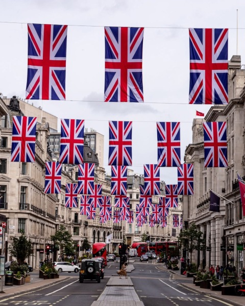 To think this takes top place as the most tacky 'flag' example?!!
