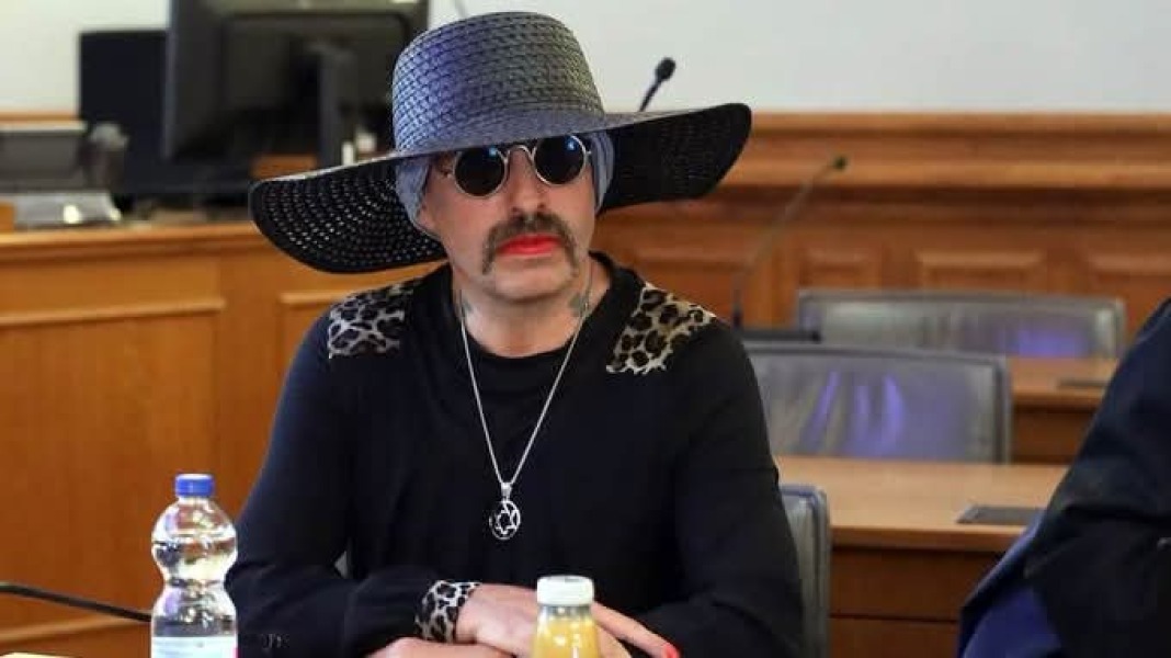 Neo-Nazi changes gender to serve sentence in women’s prison