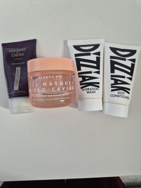 Tempted by beauty treats? Addicted to buying beauty products? Is your collection bursting with favourites? Join fellow beauty lovers in this supportive group!