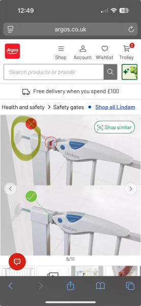 Safety gate to fit narrow door frame