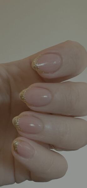 I want to see your nails!