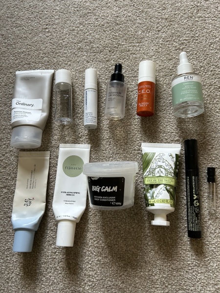 Tempted by beauty treats? Addicted to buying beauty products? Is your collection bursting with favourites? Join fellow beauty lovers in this supportive group!