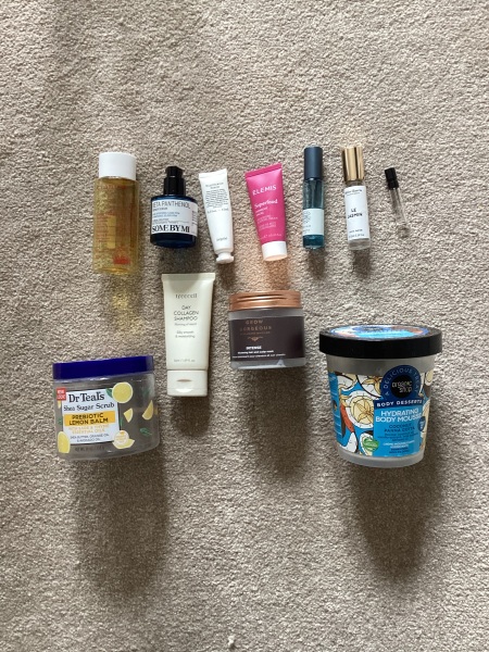 Tempted by beauty treats? Addicted to buying beauty products? Is your collection bursting with favourites? Join fellow beauty lovers in this supportive group!