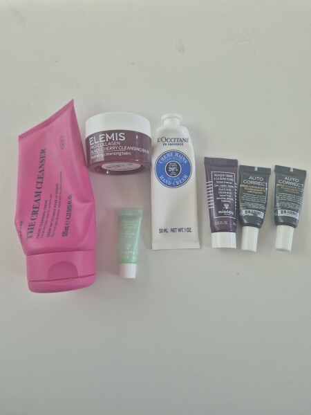 Tempted by beauty treats? Addicted to buying beauty products? Is your collection bursting with favourites? Join fellow beauty lovers in this supportive group!