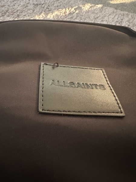 Anyone good with sewing? How do l fix this?