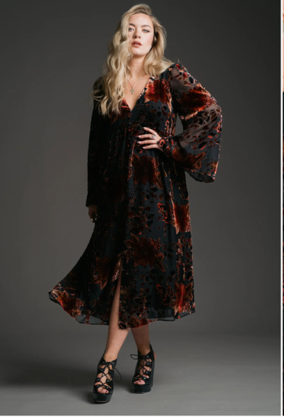 Help finding a similar dress?