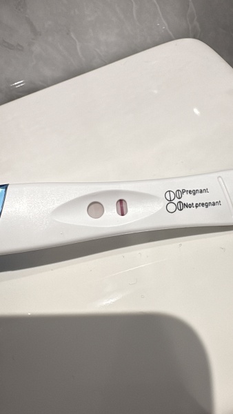 Miscarriage or chemical? Please can someone advise?