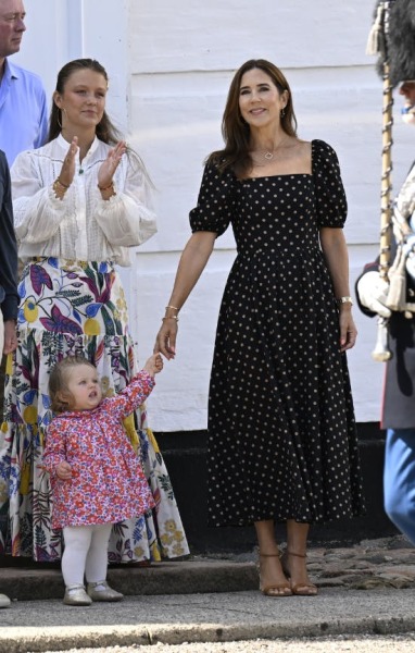 Royal Style: High Summer, The Chic Continues