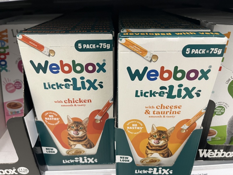 Chicken, Dreamies and Lickelix - the Excellent Cats form a disorderly queue