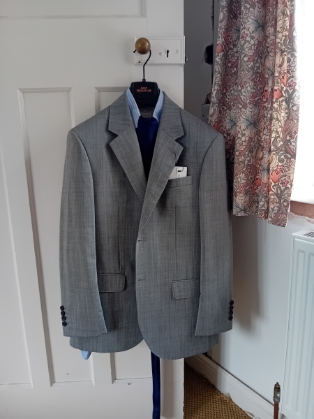 Suit advice, please!