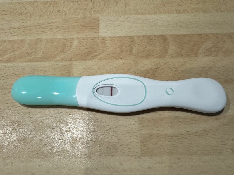 7dp5dt - Fresh Cycle. Did a home pregnancy test to save my sanity