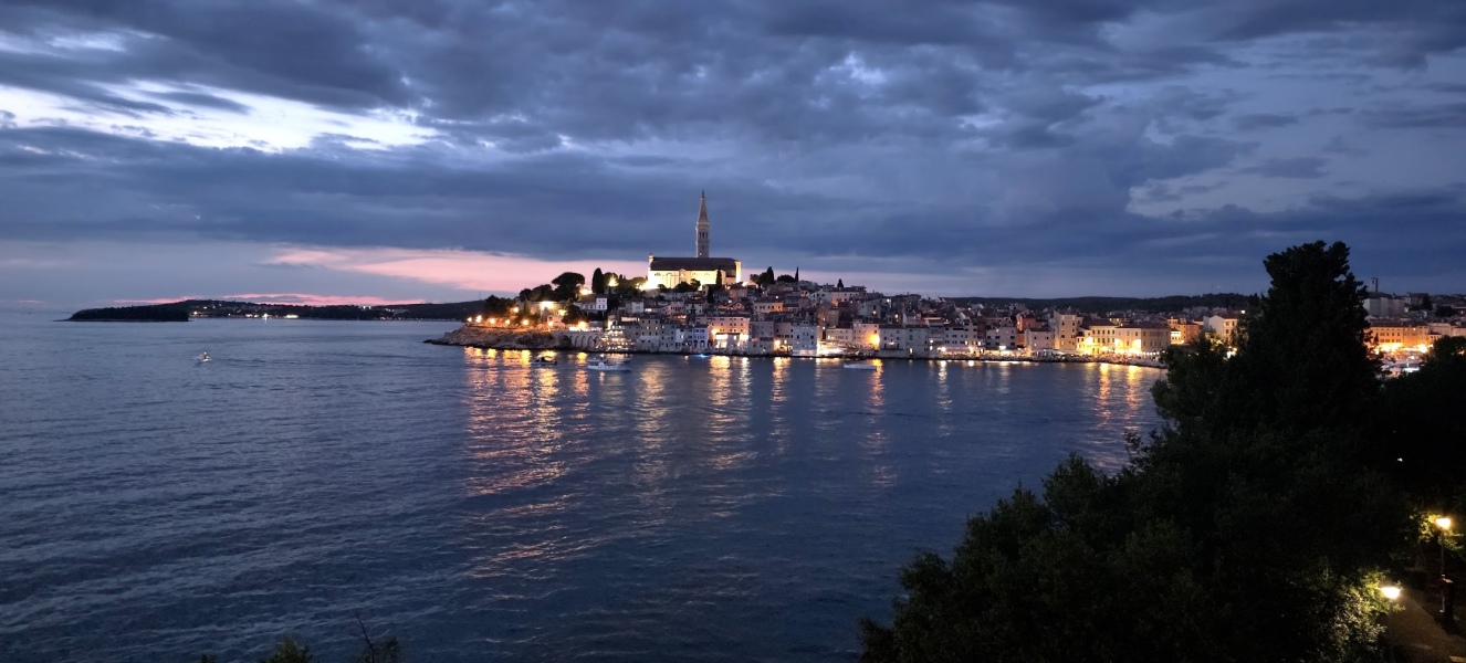 Relaxed weekend city break - ideas please!