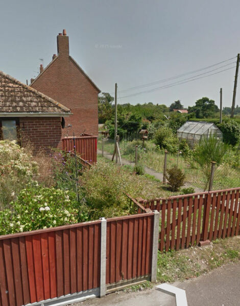 House not getting much interest