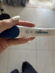 5 weeks pregnant worried about lines
