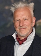 Thread 16: To feel disappointed after reading this in The Observer about the author and her husband from The Salt Path book and film?