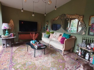 Please help me decorate