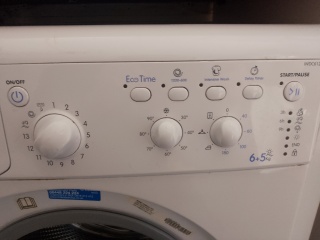 Help! I don't understand my washer/dryer combi and my clothes stink!