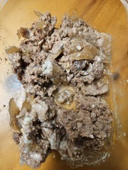 Cat wet food strange discolouration
