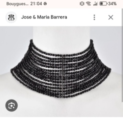 Outfit ideas to disguise birthmark on neck