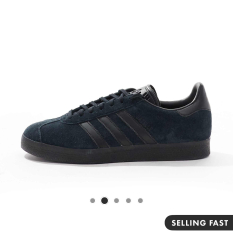 Trainers: black with black sole, leather