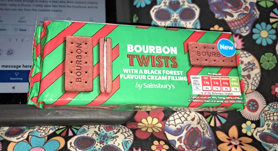 The Autumn Bluestocking - mist, mellow fruitfulness and hot chocolate!