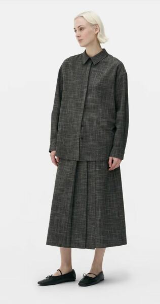 The Frump is back!