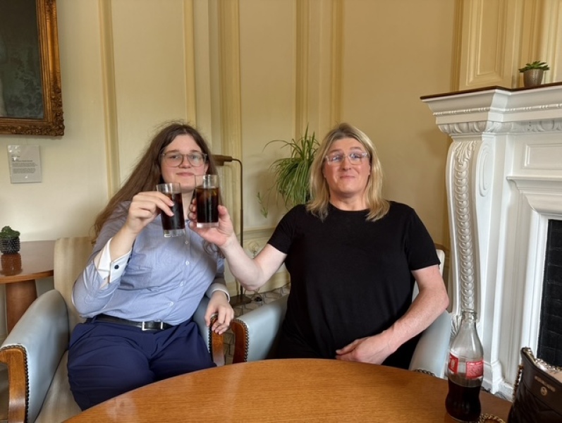 Graham Linehan arrested on arrival at Heathrow Part 2
