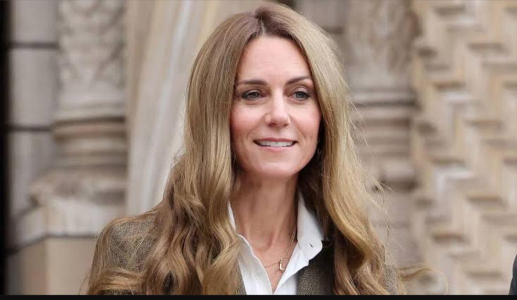 Is Kate Middleton wearing a blonde WIG?