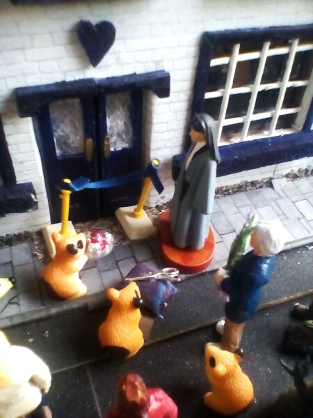 The Autumn Bluestocking - mist, mellow fruitfulness and hot chocolate!