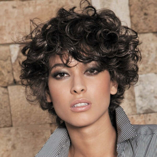 Curly girls - which curl cream that doesn’t make your hair look wet and feel stiff?
