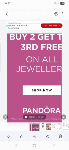 Threads scrolling by themselves