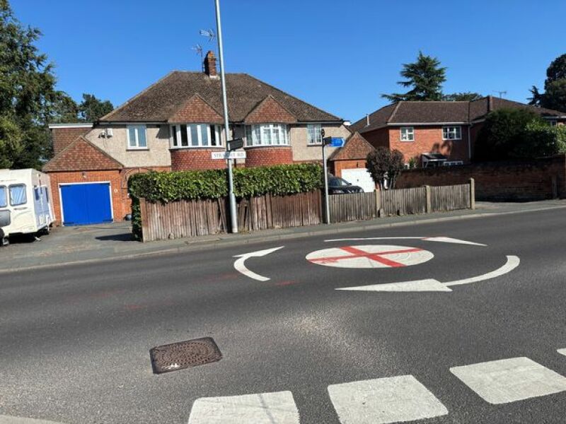 If one was to ‘find’ some spray paint how might one amusingly deface a St George’s Cross (hypothetically ofc)