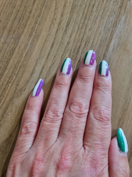 Do you like my nails?