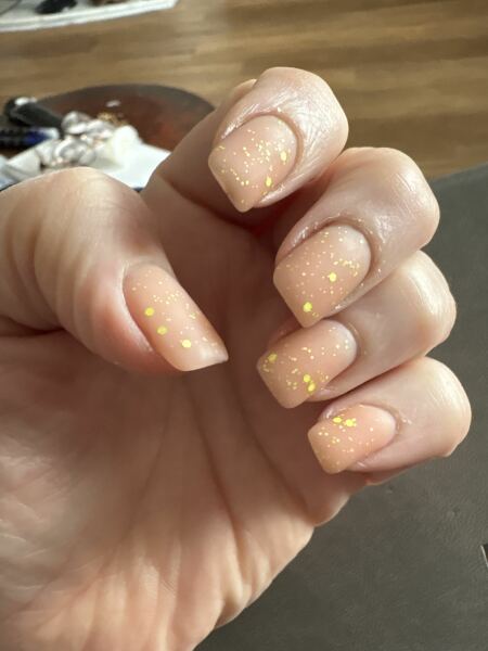 I want to see your nails!