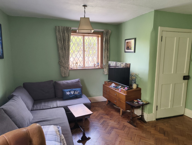 Awkward shaped sitting room