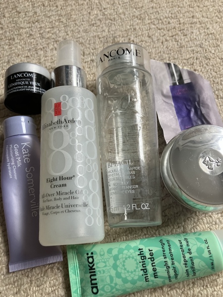 Tempted by beauty treats? Addicted to buying beauty products? Is your collection bursting with favourites? Join fellow beauty lovers in this supportive group!