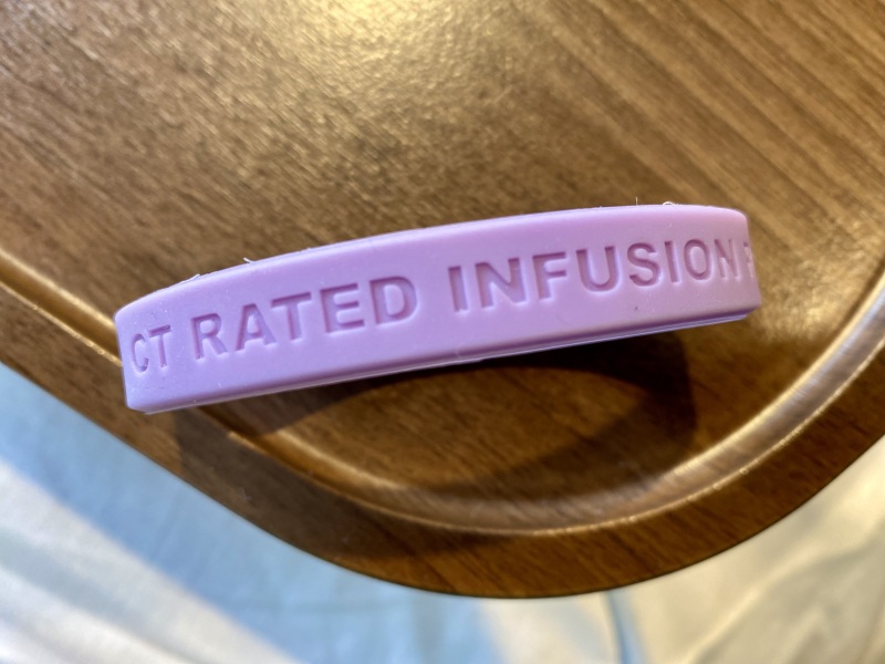 Medical bracelet - IV port