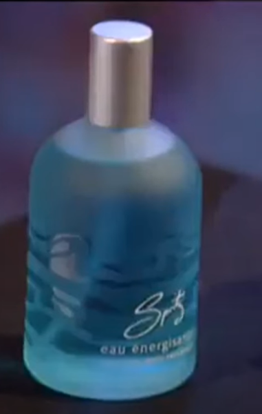 Does anyone recognise this perfume from the early 2000s?