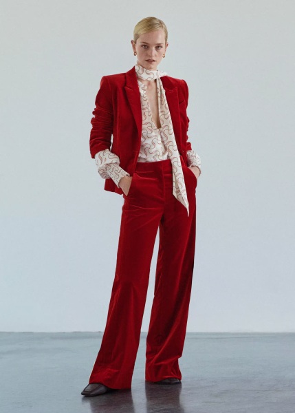 Husband's 50th, need an outfit, HELP!