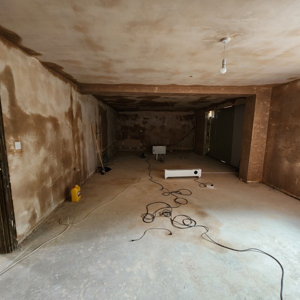 Crazy quotes? Regretting buying your fixer upper? Join me in home renovation rants!