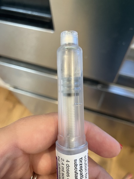 Pen not clicking even though loads left - waste of moneu