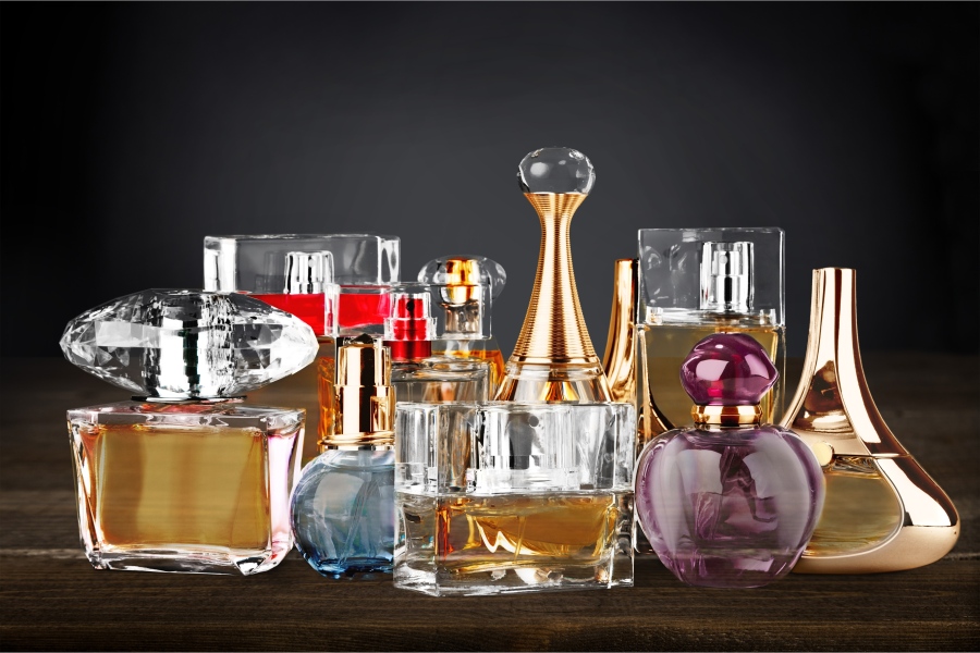 What Makes a Perfect Perfume? Top Notes, Heart Notes, and Base Notes Explained