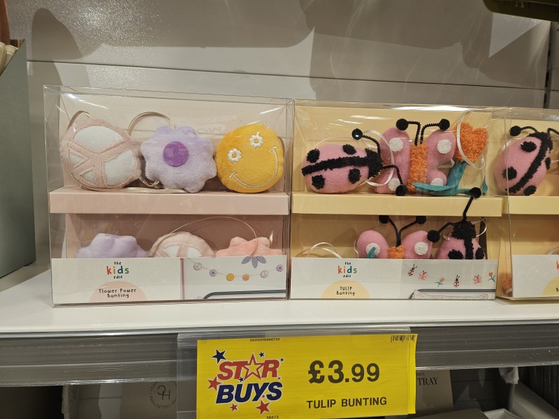 Thread 3 - The one with the unhinged crab 🦀