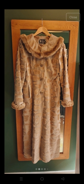 If you were looking for this on Vinted, what search term would you use?